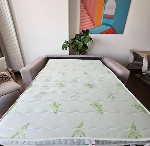 Eurovea Tower - Luxury In Heaven アパート ブラチスラヴァ