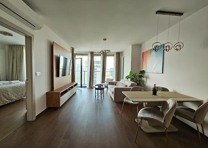 Eurovea Tower - Luxury In Heaven ブラチスラヴァ